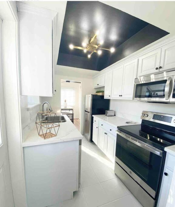 Crown Point Home W/ Cowboy Pool 2 Blocks To Bay Сан Диего Екстериор снимка
